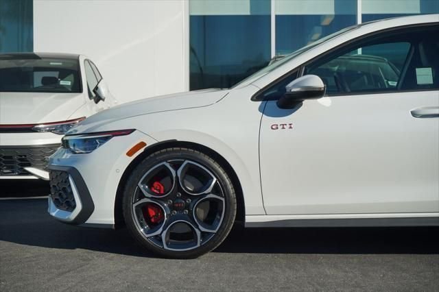New 2026 Opal White Pearl Volkswagen Autobahn image 2