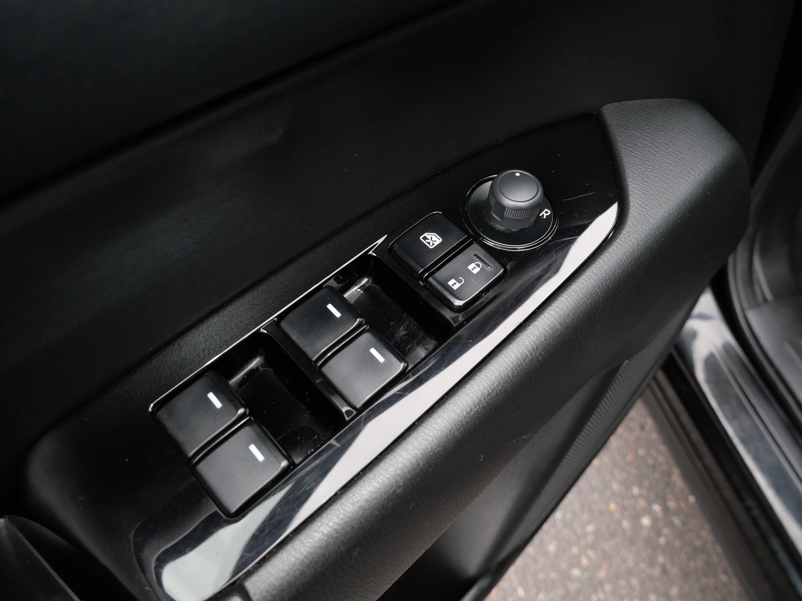 Used 2019 Jet Black Mica Mazda Touring image 19