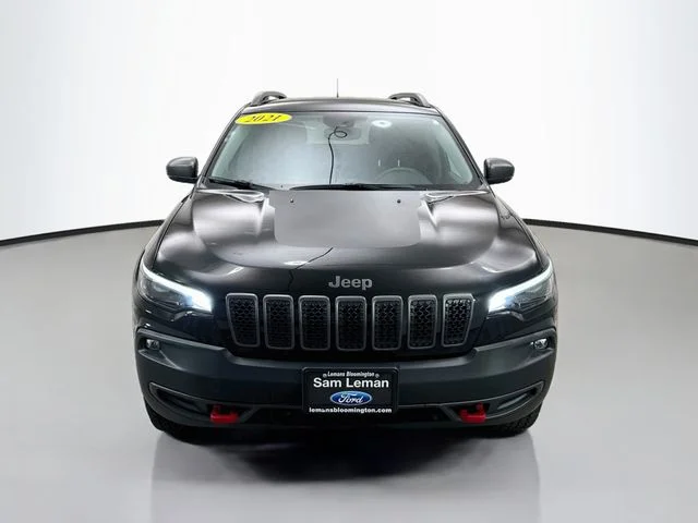 Certified Used 2021 Diamond Black Jeep Trailhawk image 2