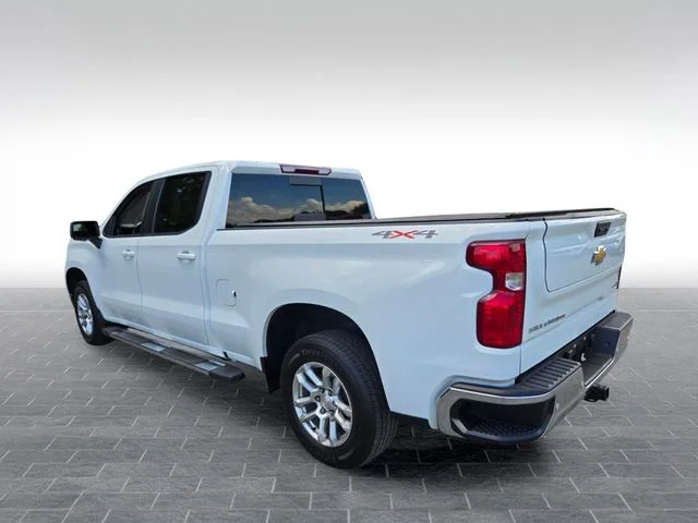 Used 2024 White Chevrolet LT image 5