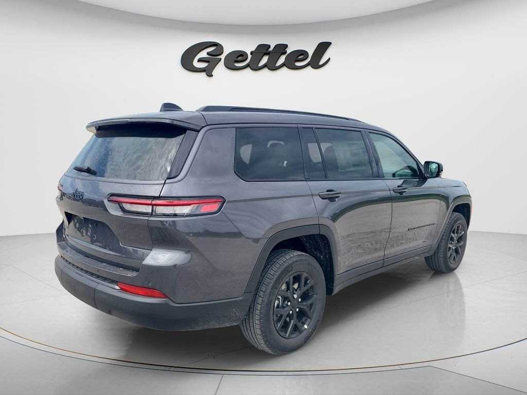 New 2026 Baltic Gray Metallic Clear-Coat Exterior Paint Jeep Laredo image 5