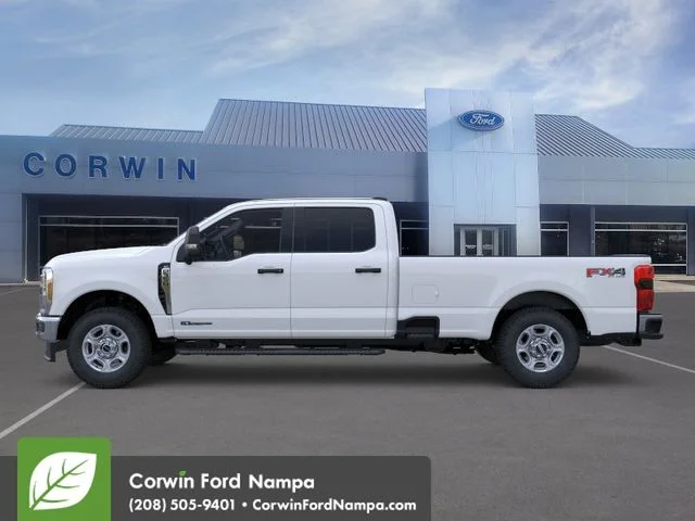 New 2026 Oxford White Ford XLT image 4