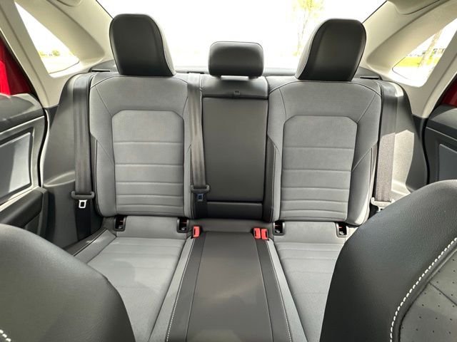 New 2026 Kings Red Metallic Volkswagen 1.5T SE image 26