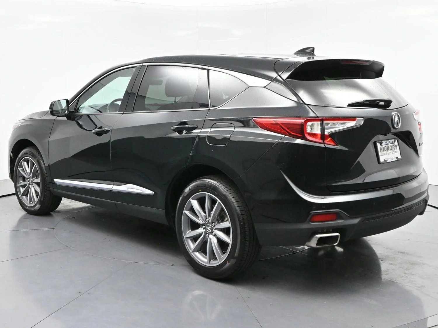 Used 2024 Majestic Black Pearl Acura SH-AWD w/Tech image 5