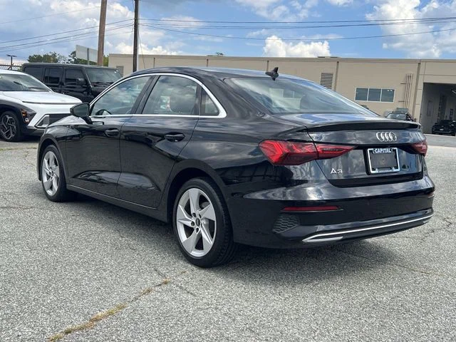 Used 2024  Audi 40 Premium image 11