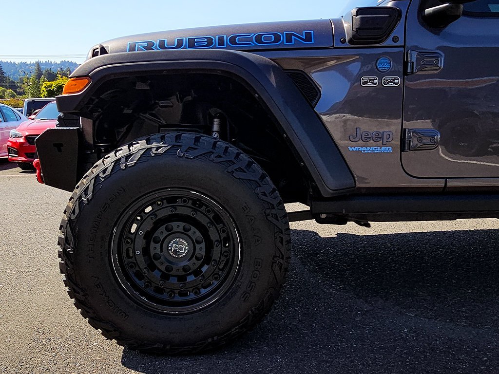 Used 2022 Gray Jeep Unlimited Rubicon 4xe image 18
