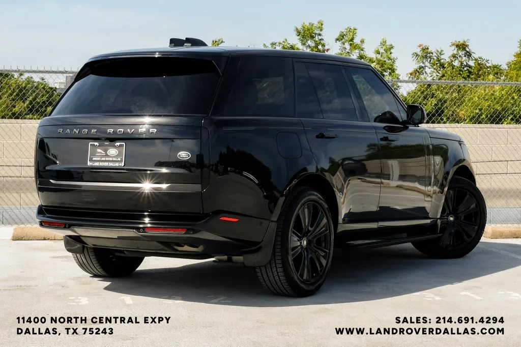 Used 2023 Black Land Rover SE image 6