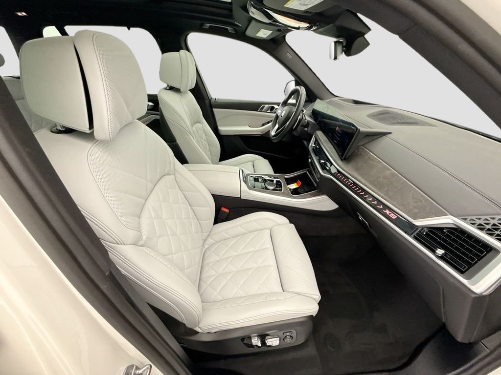 Certified Used 2026 Alpine White BMW xDrive40i image 19