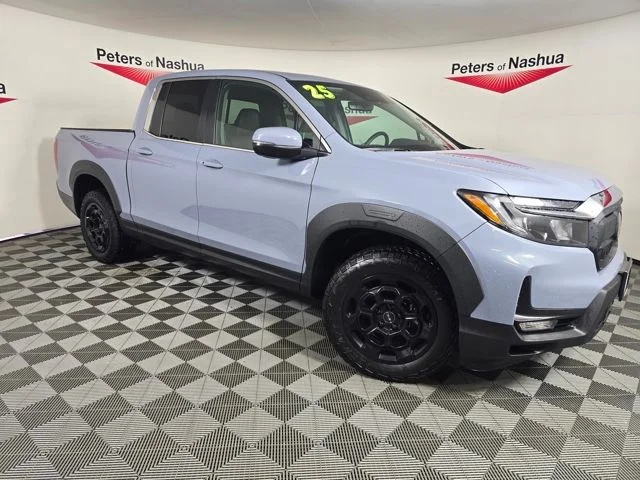 2025 Honda Ridgeline RTL+ AWD's photo