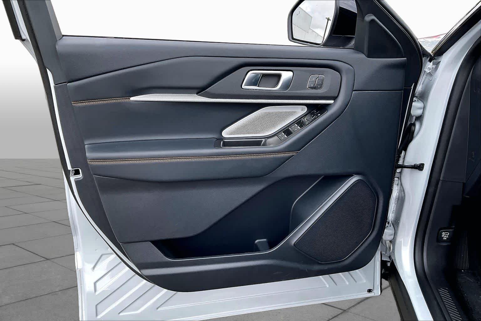 New 2026 Space White Metallic Ford Tremor® image 10