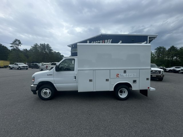 2026 Ford Econoline Cutaway E-350 SRW
