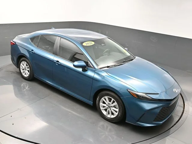 Used 2026  Toyota LE image 40
