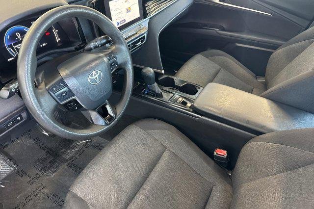 Certified Used 2025 ICE CAP Toyota  image 12