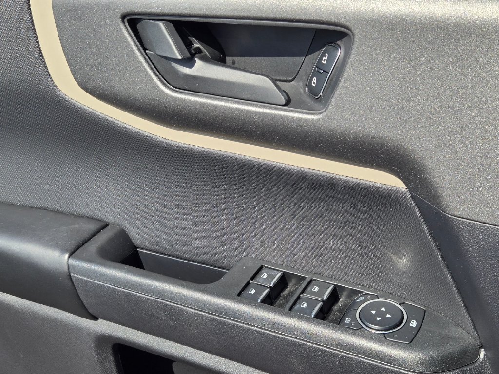 Used 2025  Ford Big Bend image 20
