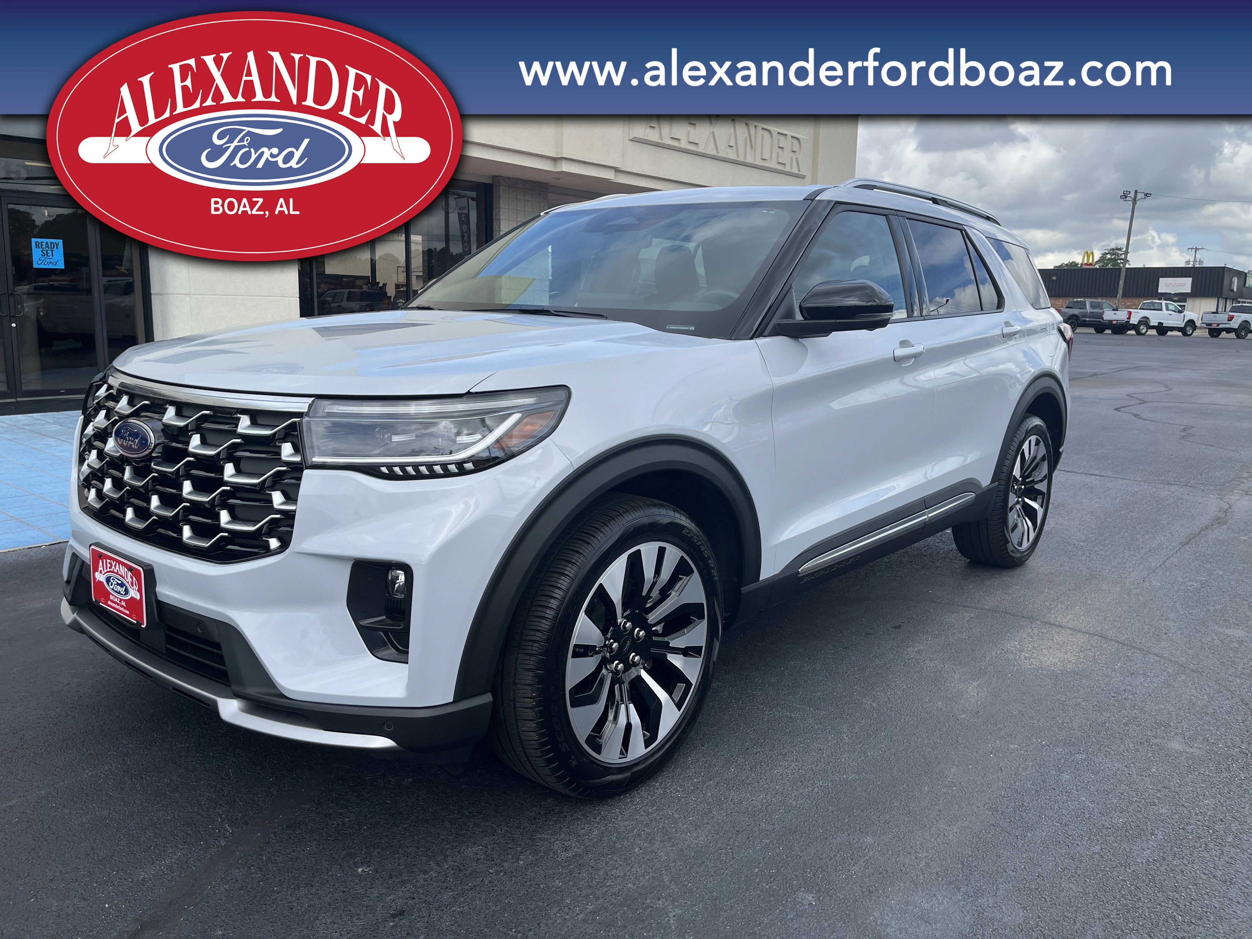 2025 Ford Explorer Platinum 4WD (PL535)'s photo