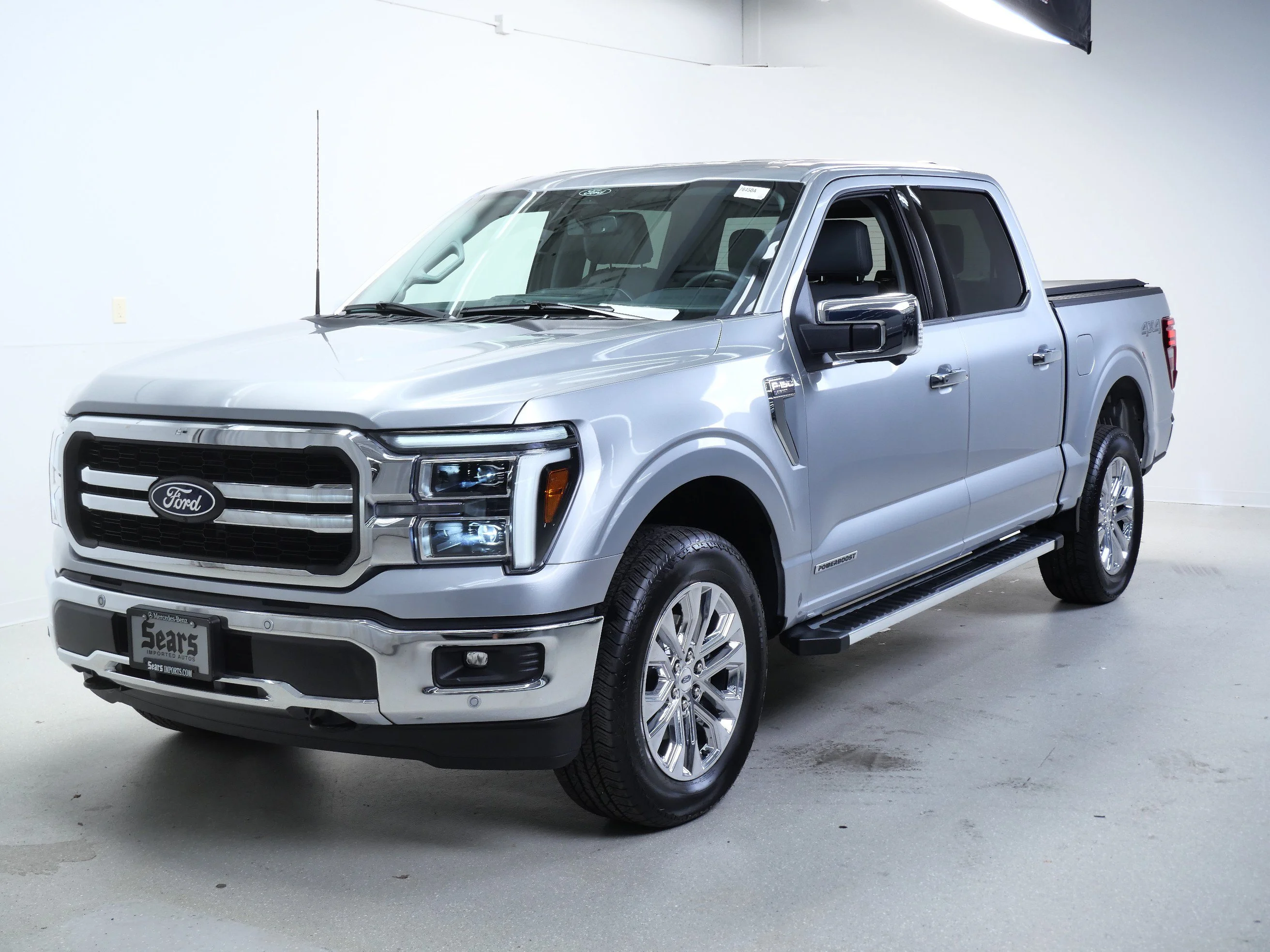 Used 2025 Iconic Silver Metallic Ford LARIAT 4WD SuperCrew 5.5