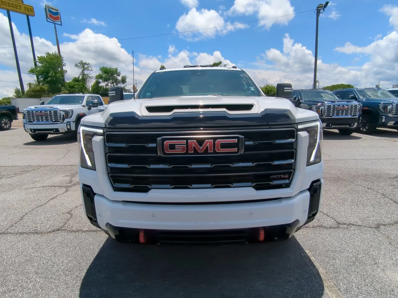2026 GMC Sierra 2500HD AT4 - Photo 8