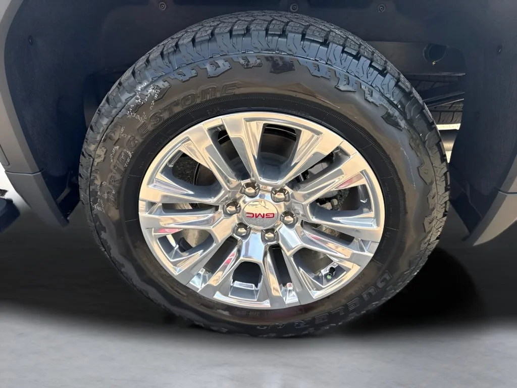 New 2026 Glacier White Tricoat GMC Denali image 37
