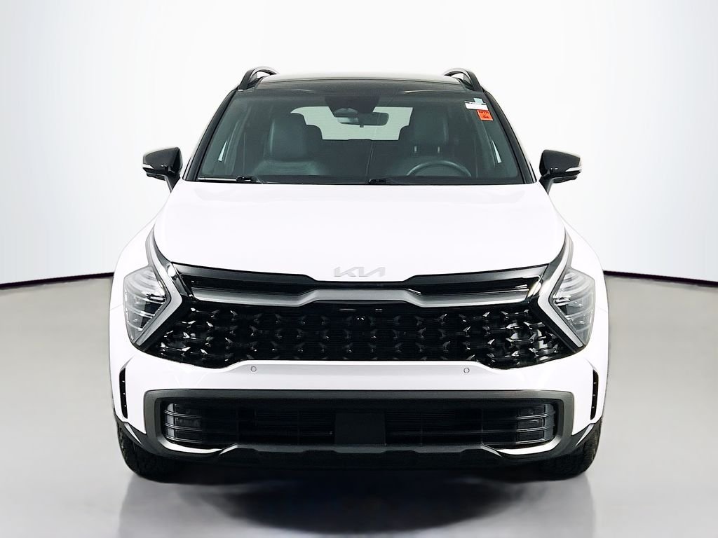Used 2024 Glacier White Pearl/Ebony Black Roof Kia X-Pro Prestige image 3