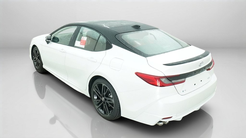 New 2026 Wind Chill Pearl with Midnight Black Metallic roof Toyota XSE image 14