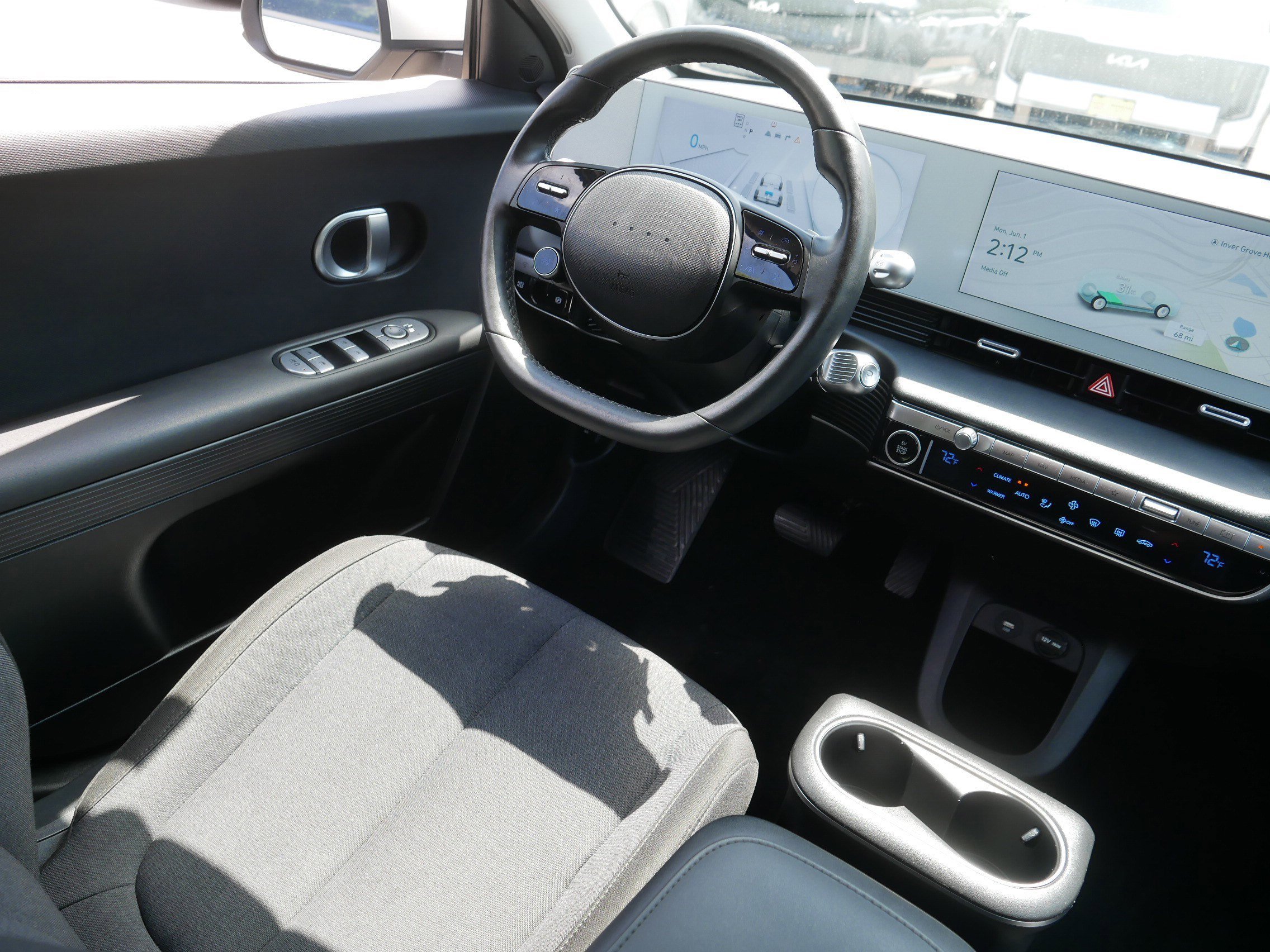 Used 2024 Gravity Gold (Matte Gold) Hyundai SEL image 9