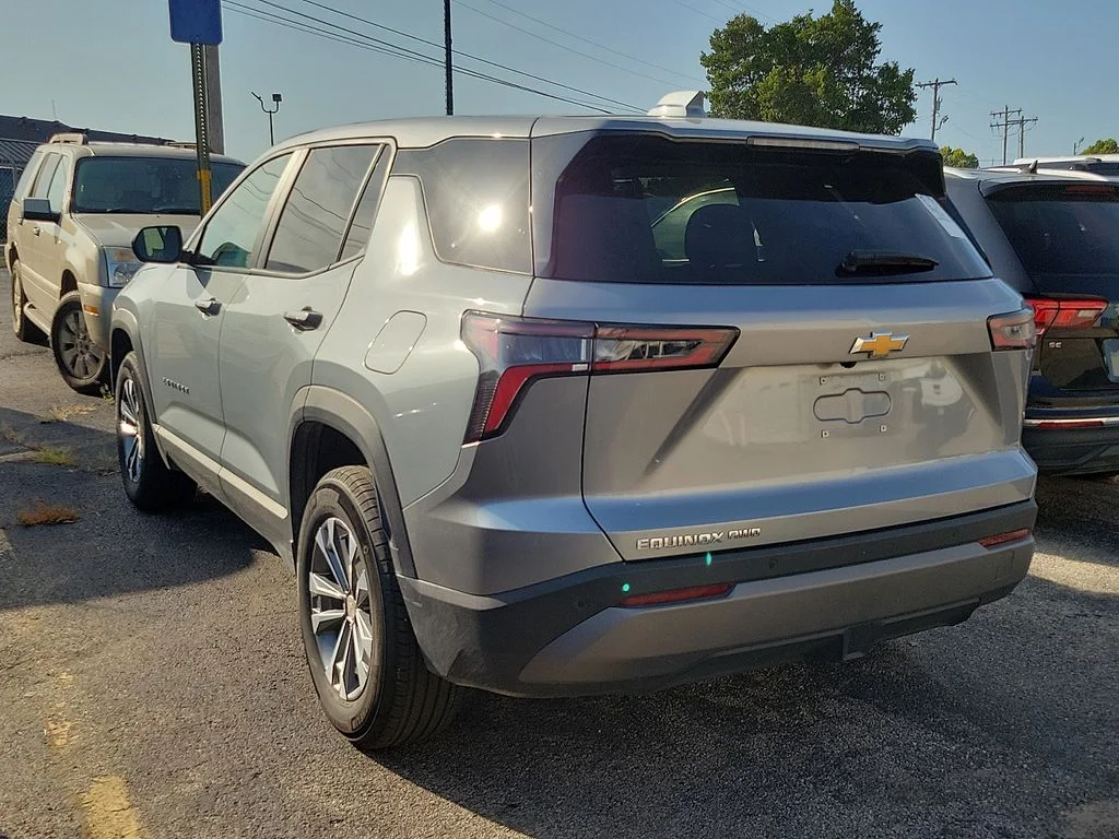 Used 2025 Sterling Gray Metallic Chevrolet LT image 3