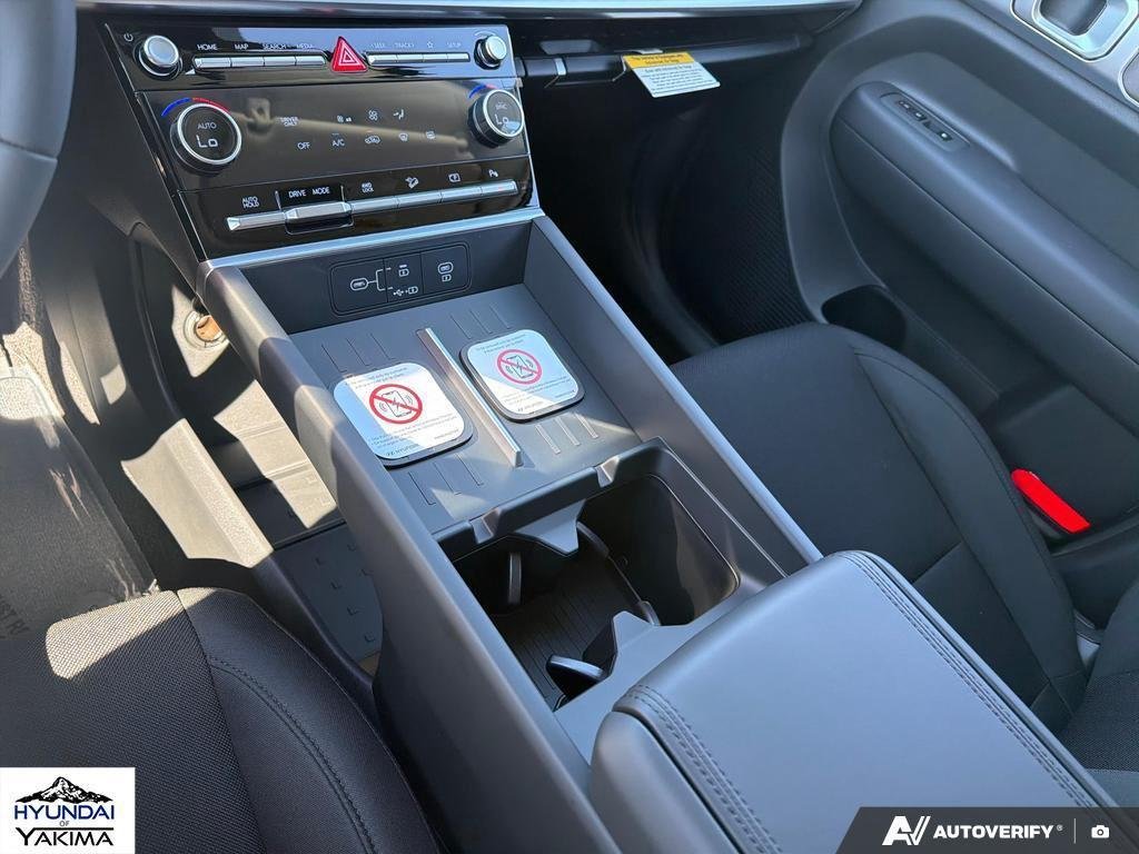 New 2026 Serenity White Hyundai SE image 18
