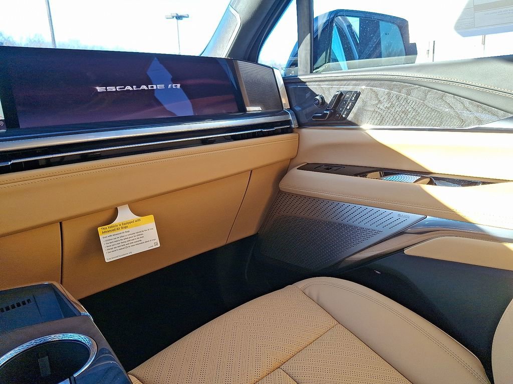 2025 Cadillac Escalade IQ Luxury 2 - Photo 21