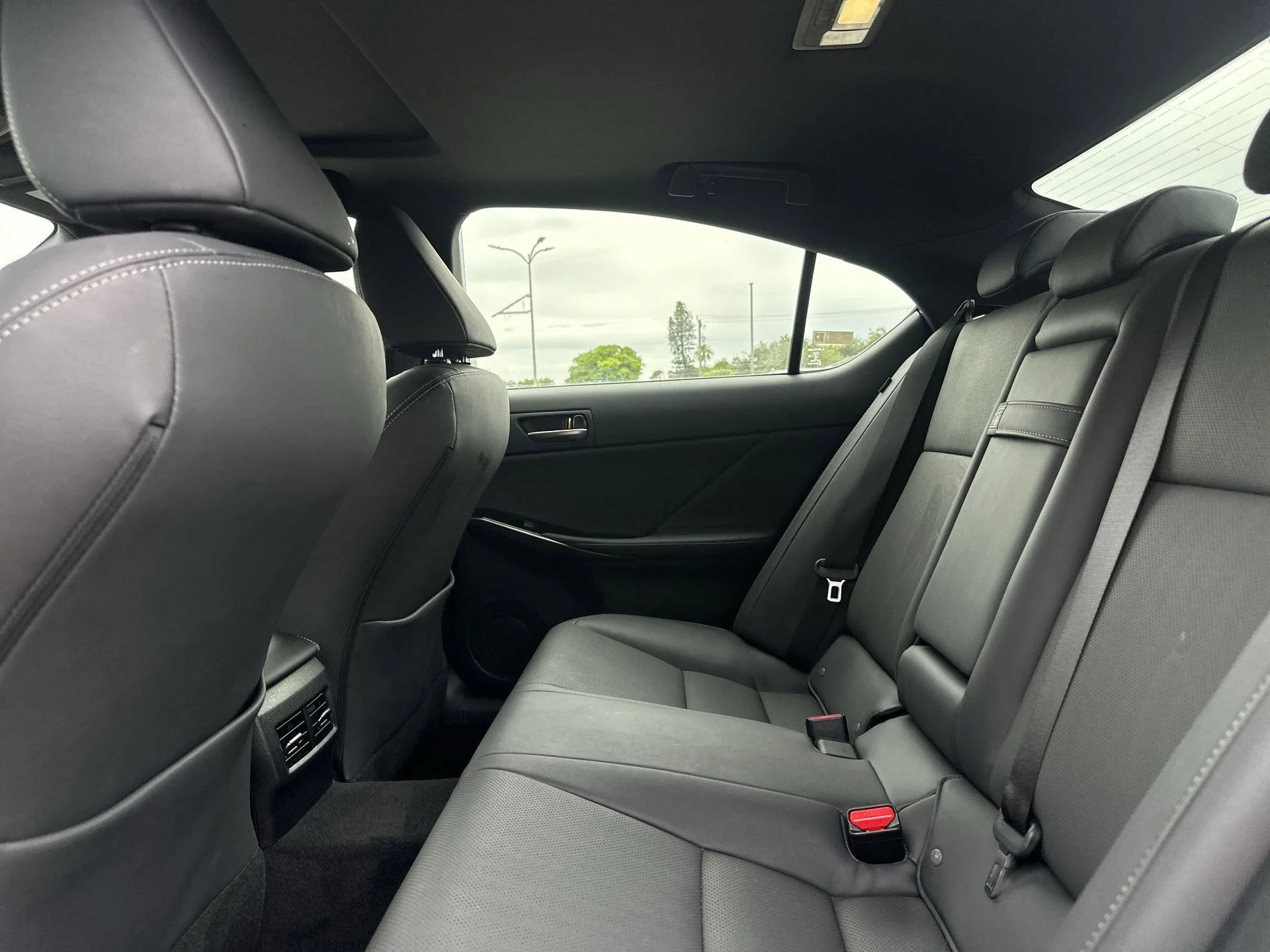 Used 2025 incognito Lexus IS 350 F SPORT Design image 22