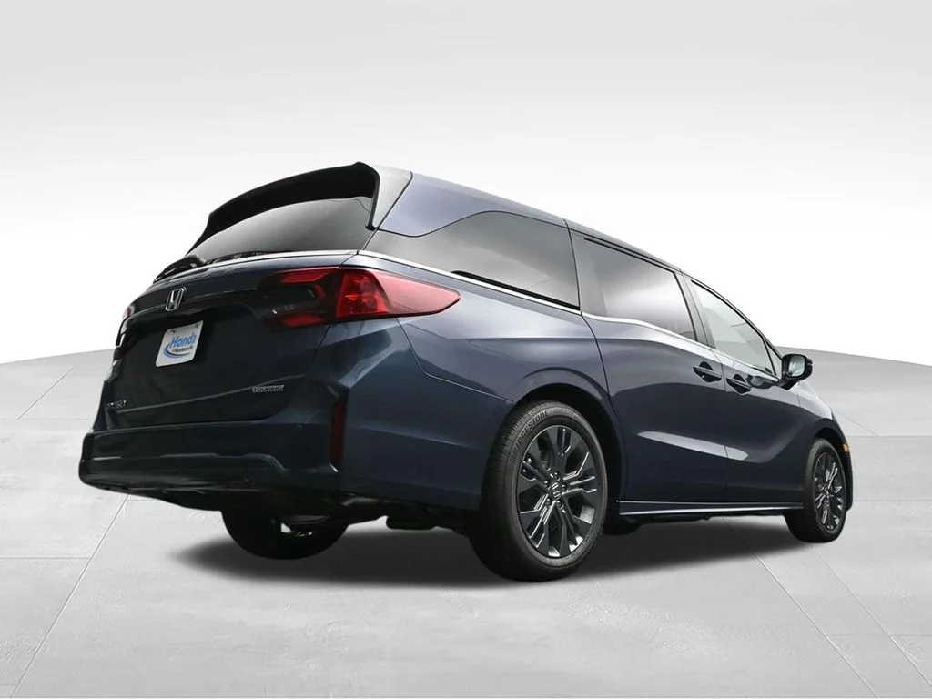 New 2026 Smoke Blue Pearl Honda Touring image 23