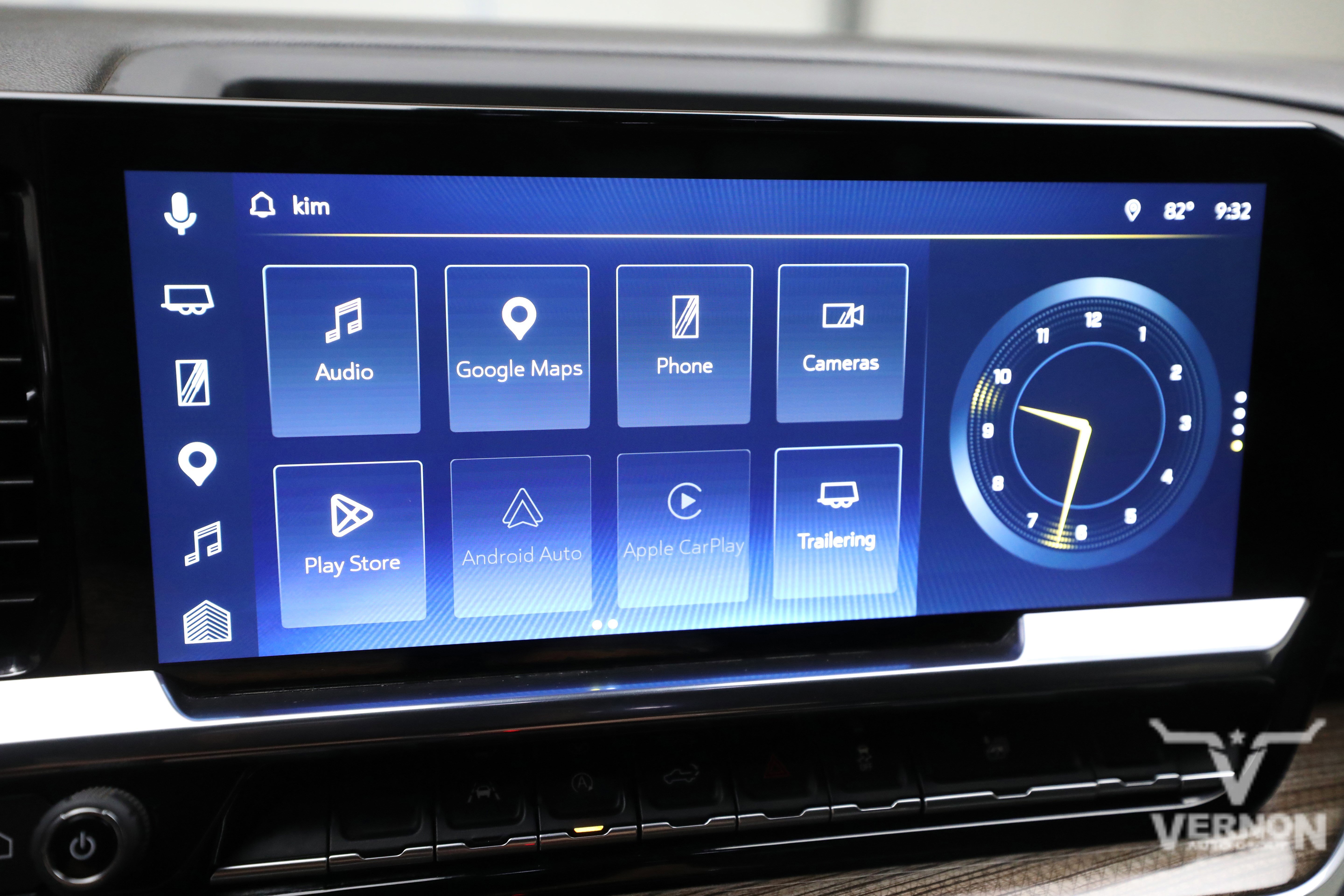 Used 2023 Black Chevrolet Y image 25
