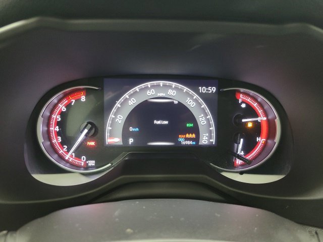 Certified Used 2024 Pearl Toyota XLE Premium image 30