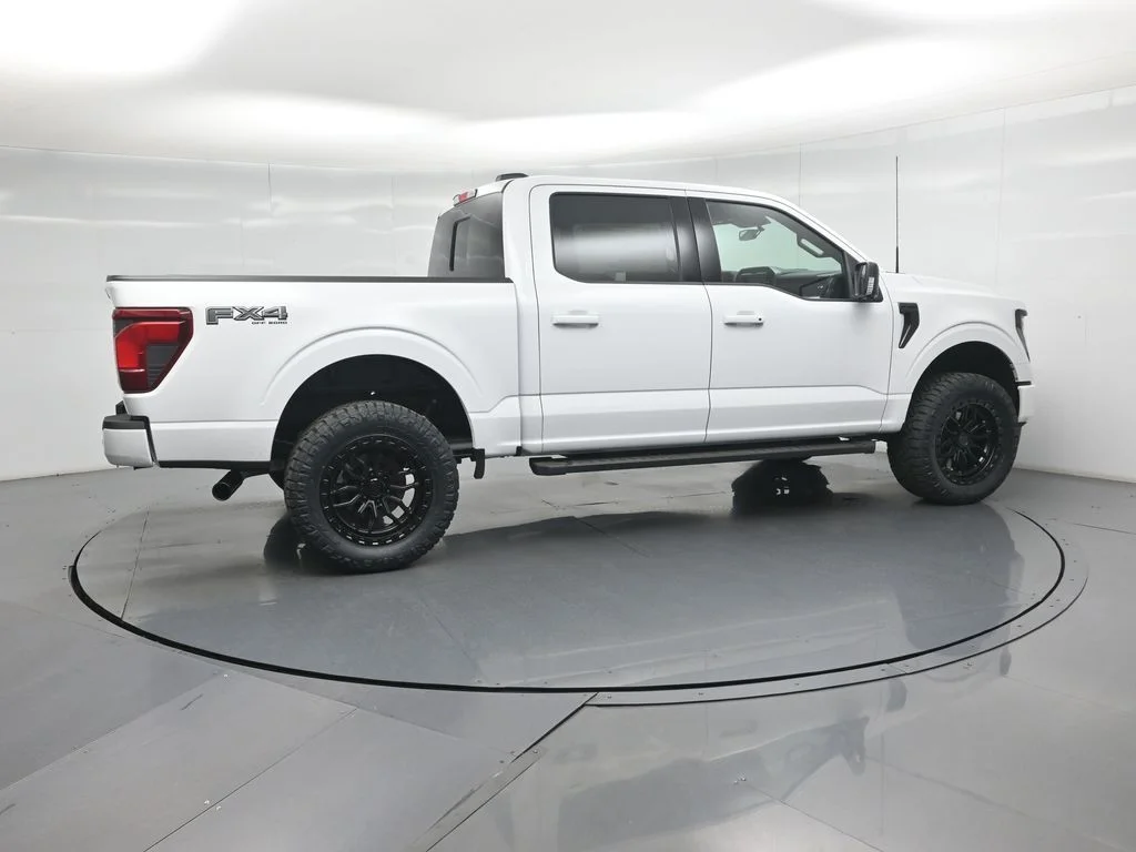 New 2026 Oxford White Ford XLT image 26