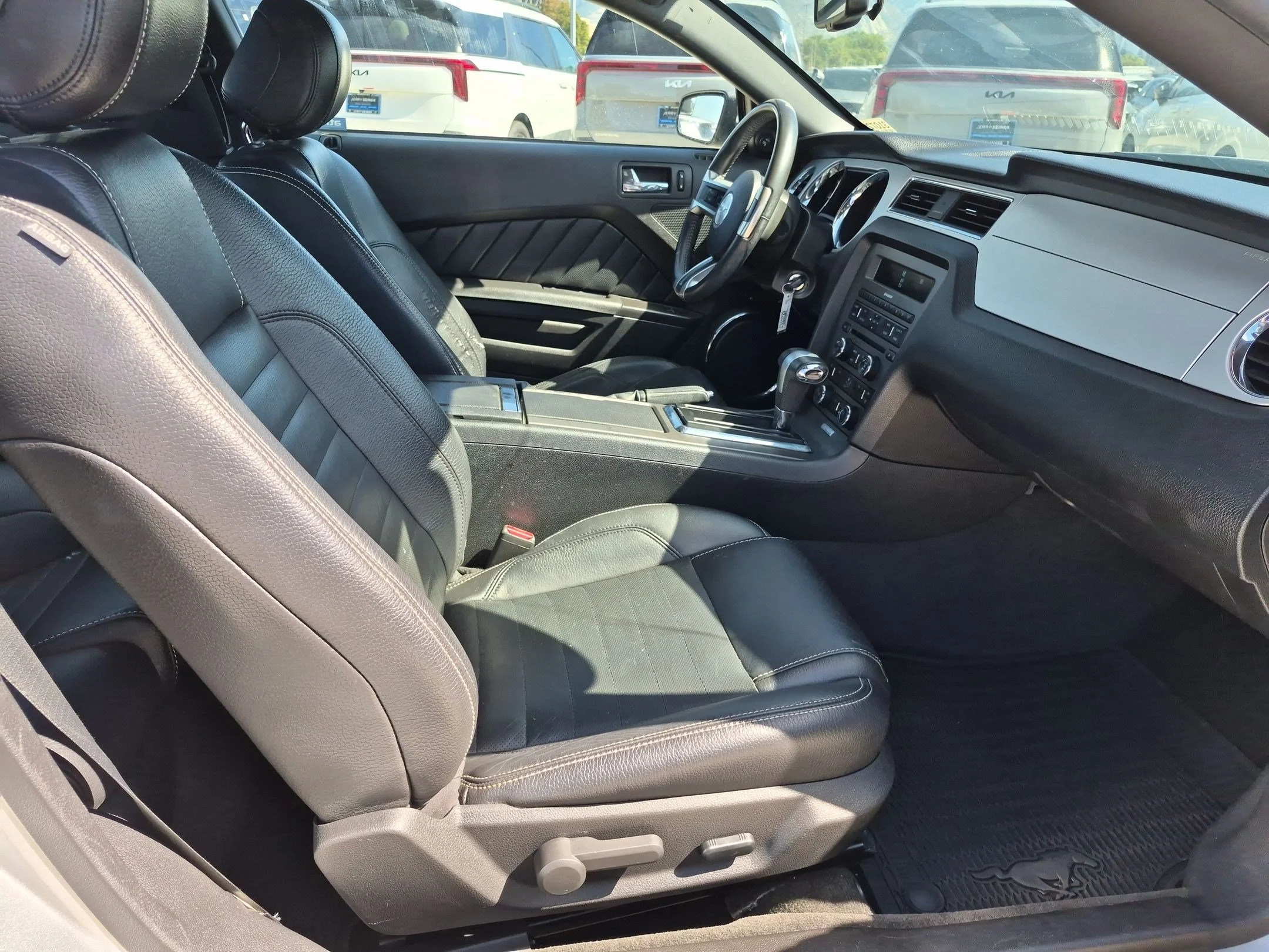 Used 2012 Ingot Silver Ford V6 Premium image 27
