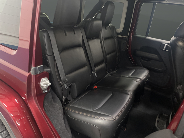 Used 2021 Snazzberry Pearlcoat Jeep Unlimited Rubicon 392 image 32