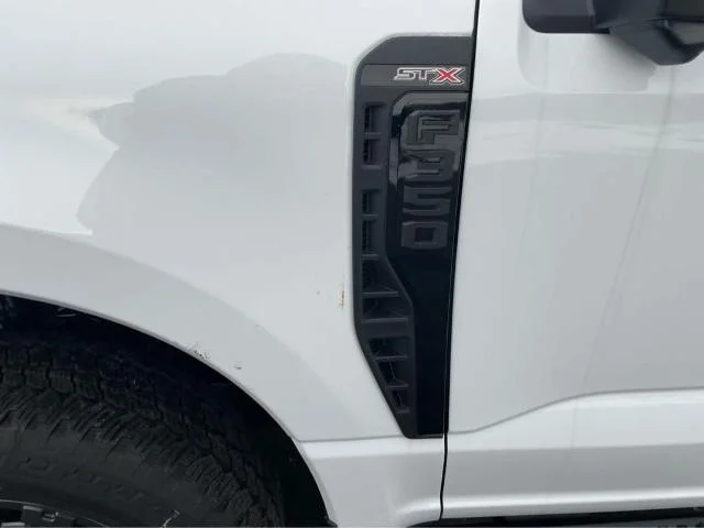 New 2026 Oxford White Ford F-350® XL image 39