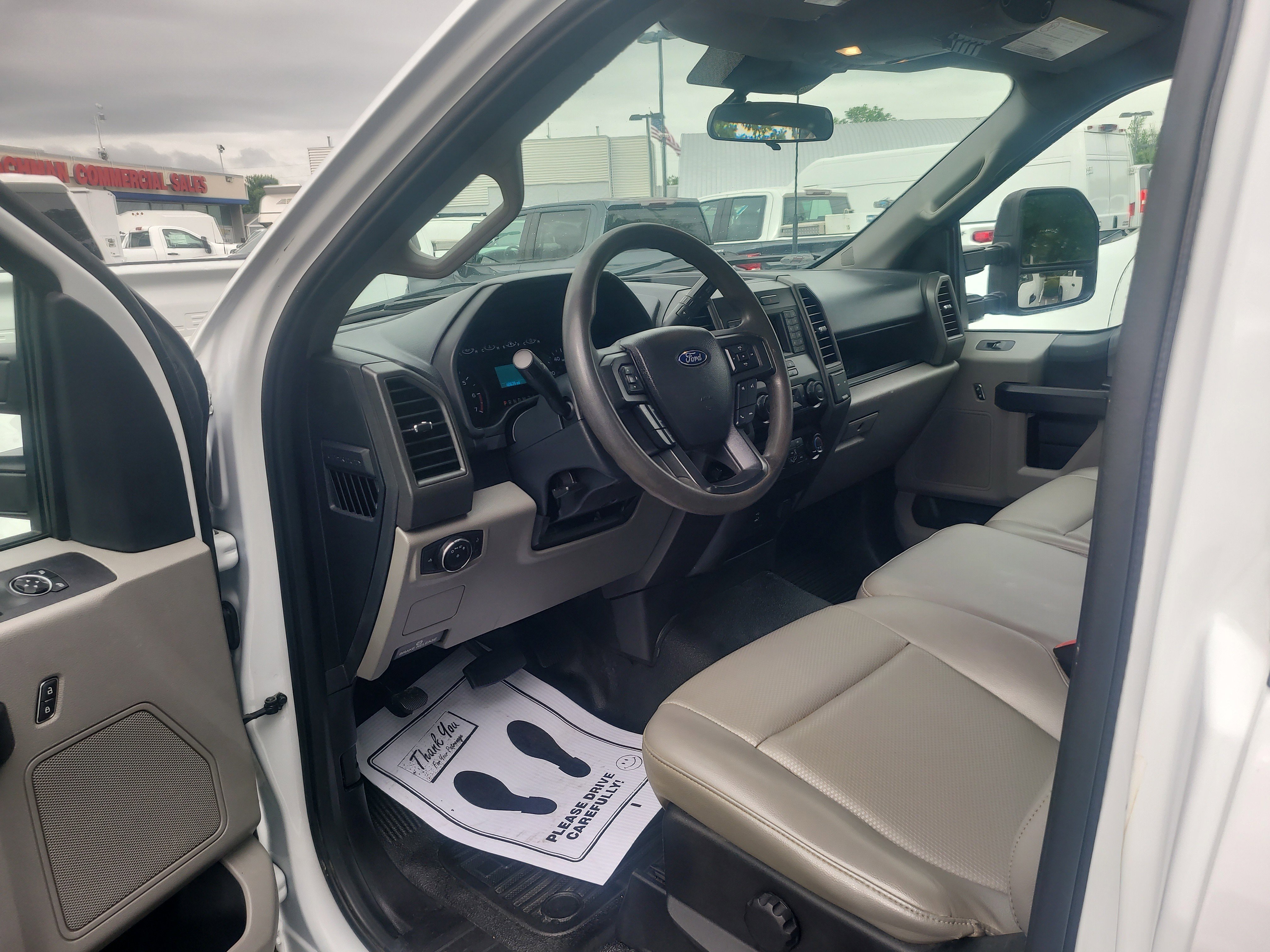 Used 2022 Oxford White Ford XL image 14