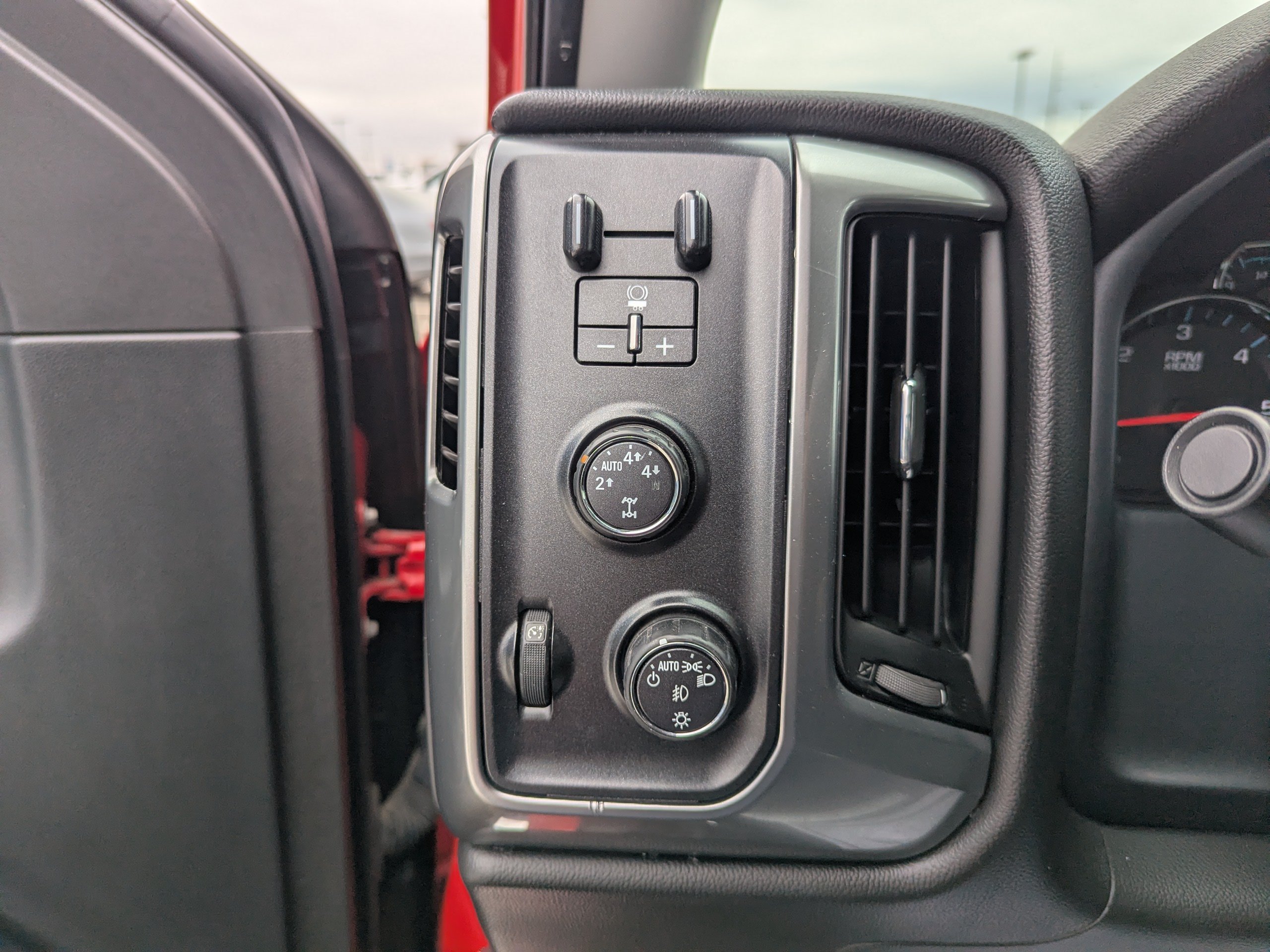 2016 Chevrolet Silverado 1500 LT - Photo 14