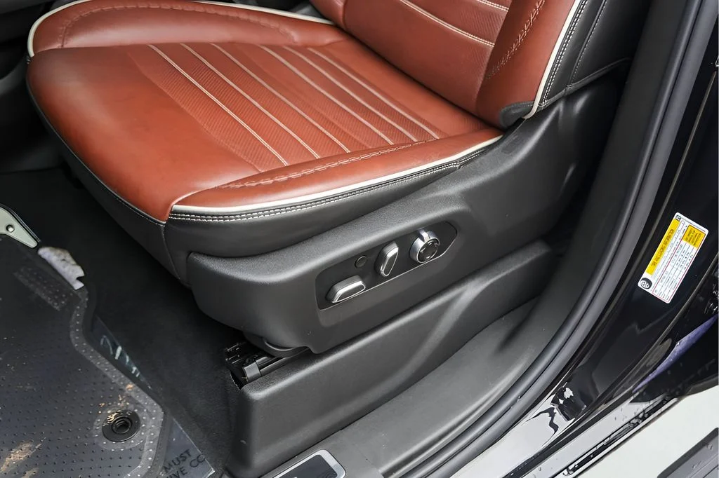 Used 2026 Black GMC Denali Ultimate image 11