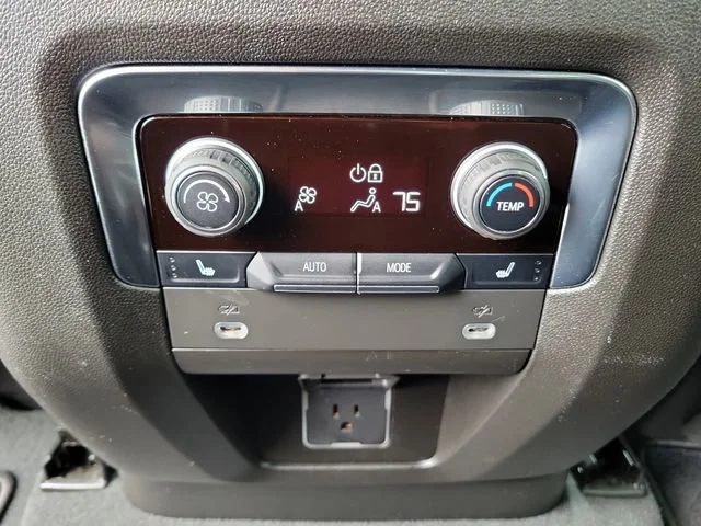 2023 Chevrolet Tahoe Premier - Photo 18