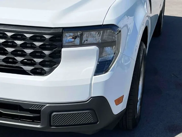 Certified Used 2025 Oxford White Ford XL image 9