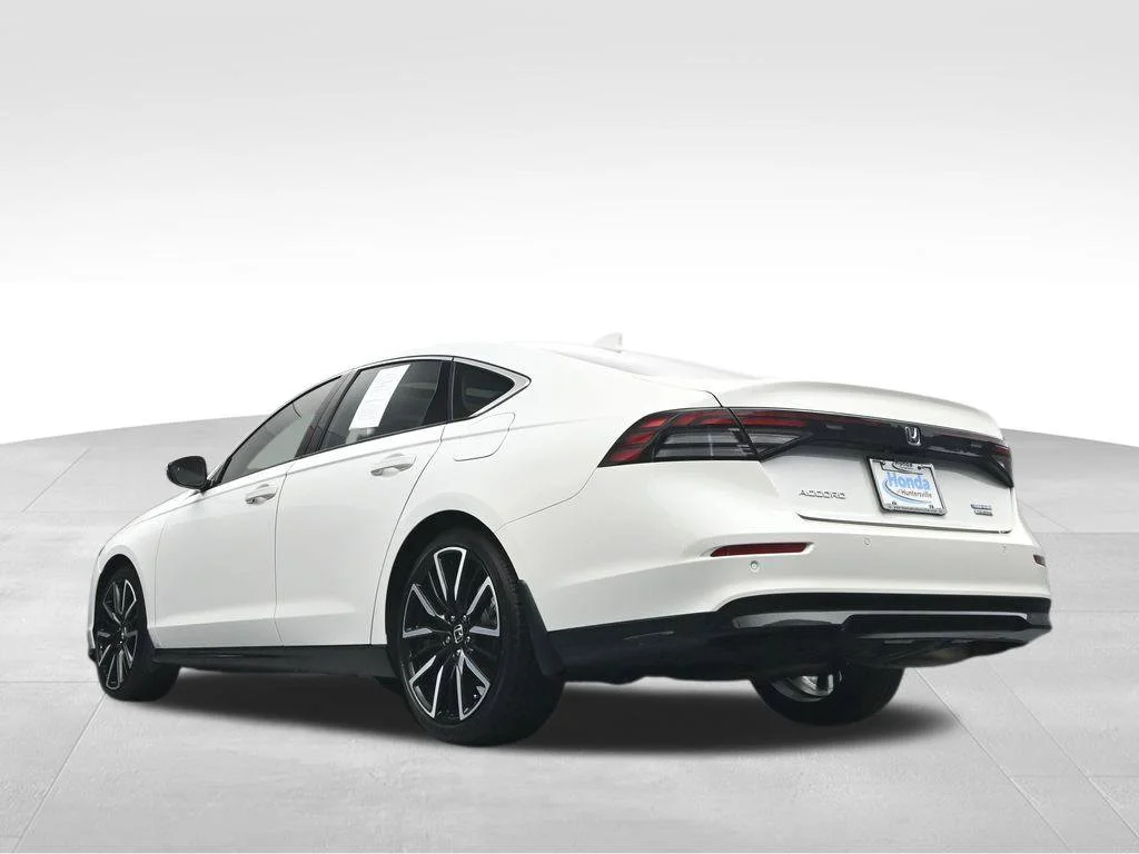 Certified Used 2024 Platinum White Pearl Honda HYBRID TRG image 36