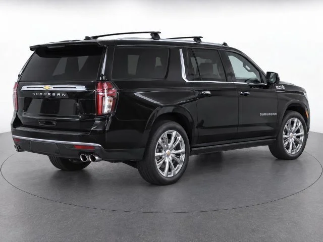 Used 2024 Black Chevrolet High Country image 3