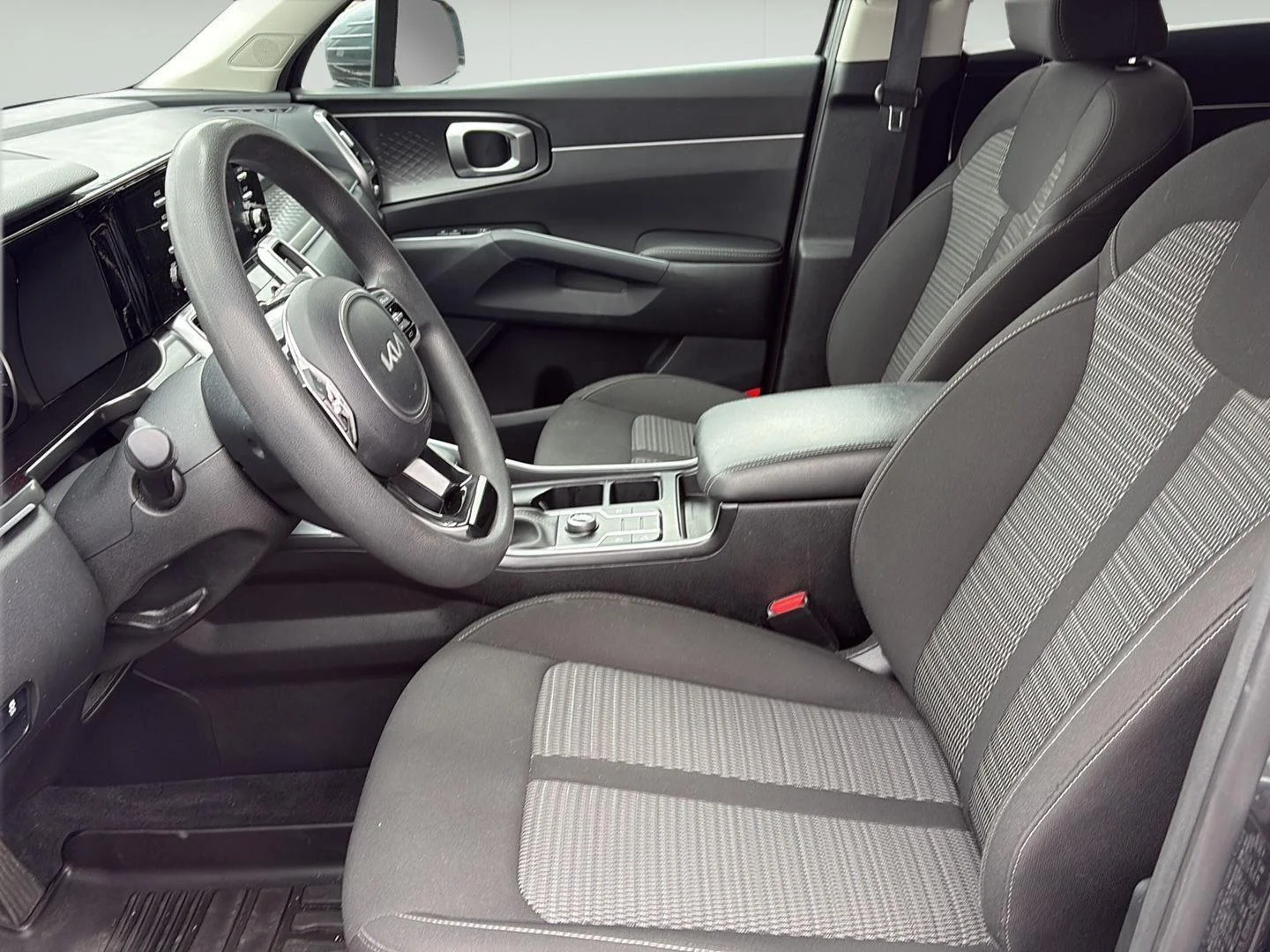 Used 2022 Gravity Gray Kia LX image 10