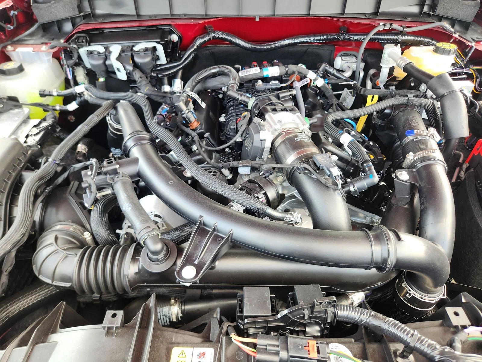 New 2026 Ruby Red Metallic Tinted Clearcoat Ford Outer Banks® image 22