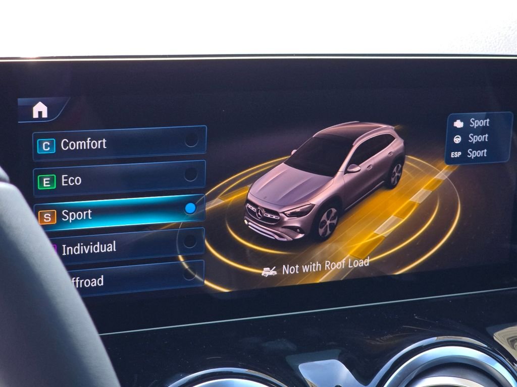 New 2026 Polar White Mercedes-Benz GLA 250 image 31