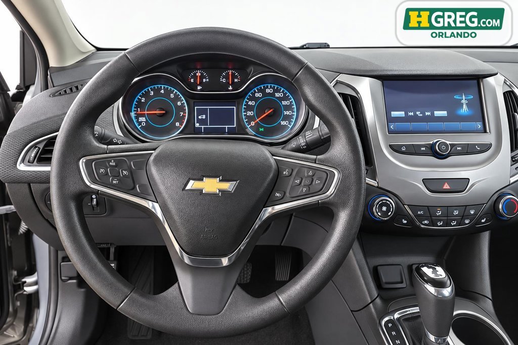 Used 2017 Pepperdust Metallic Chevrolet LT image 10