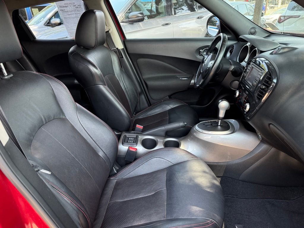 Used 2013 Cayenne Red Nissan SL image 18