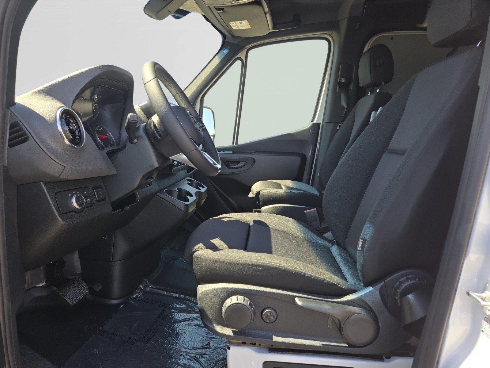 2025 Mercedes-Benz Sprinter Cargo Van Base - Photo 10