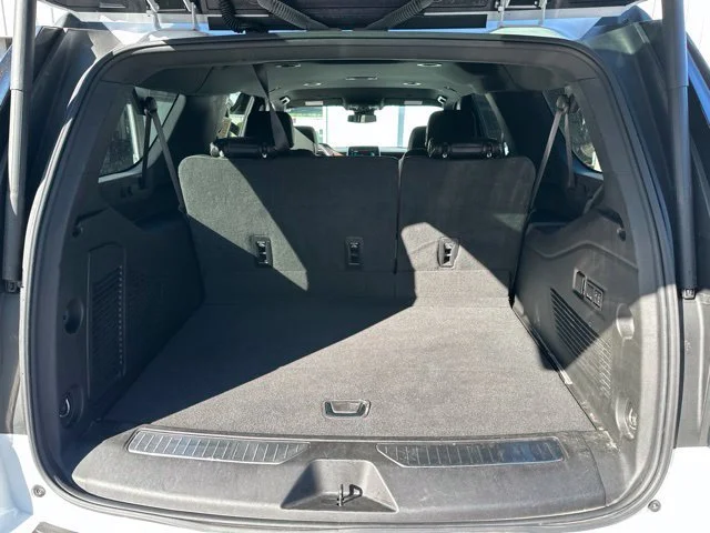 2024 Chevrolet Suburban Premier - Photo 14